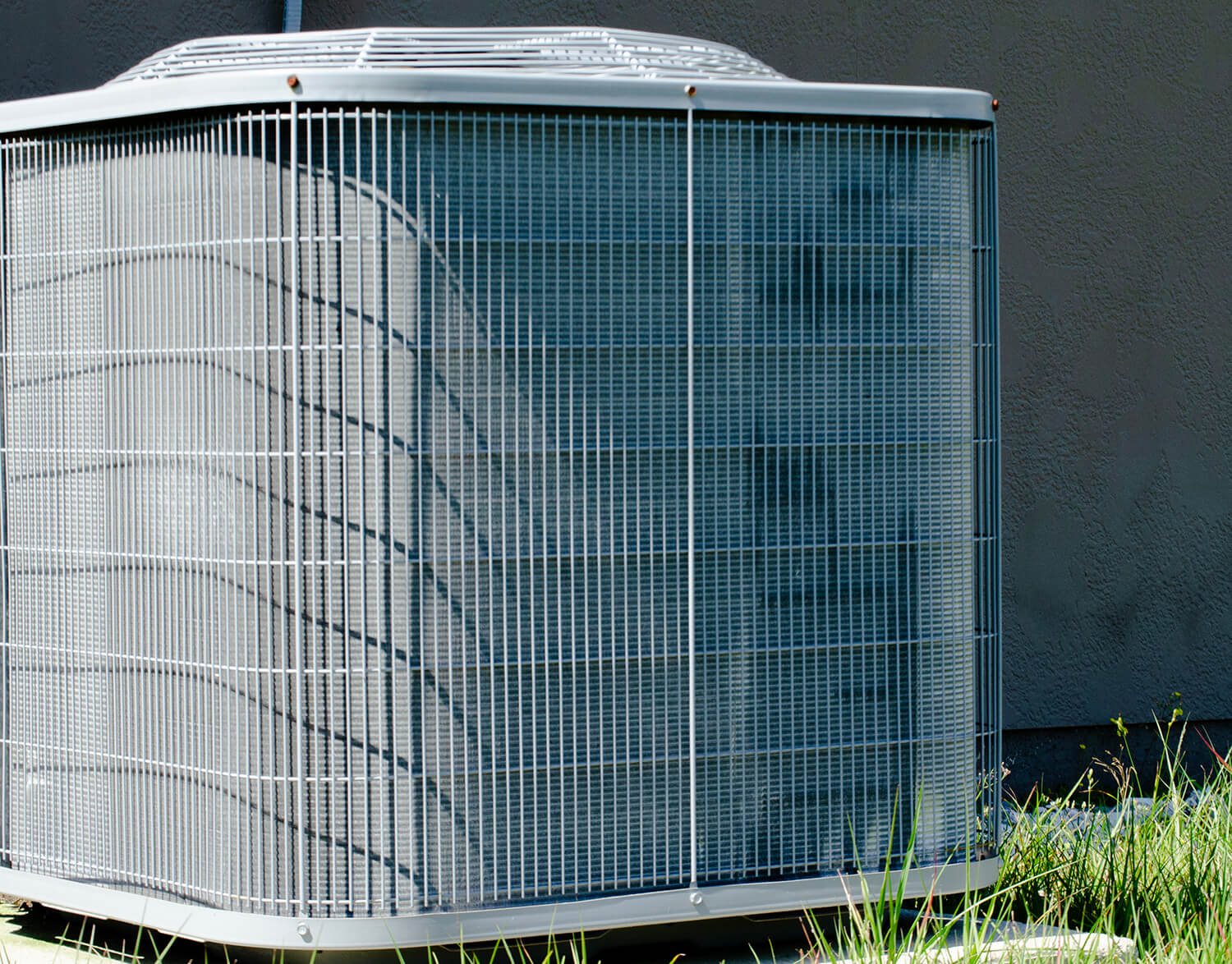 Keeping your apartment cool is like trying to keep a sandwich cool on a hike